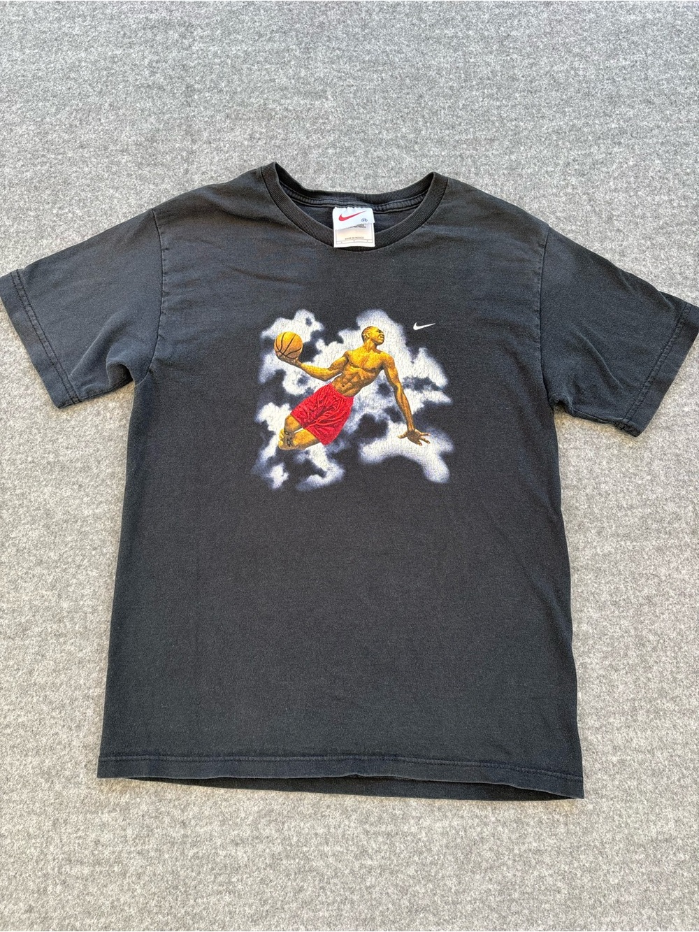 VTG 90s Nike Basketball T Shirt Dunking Air Jordan1999 Kids sz Medium